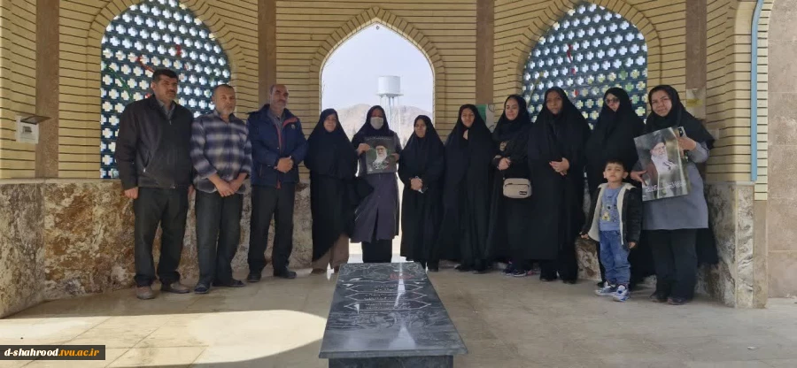 برگزاری مراسم شهادت حضرت آیت‌الله سید علی خامنه‌ای و بیعت با رهبر جدید انقلاب توسط دانشگاهیان دانشکده ملی مهارت دختران شاهرود  4
