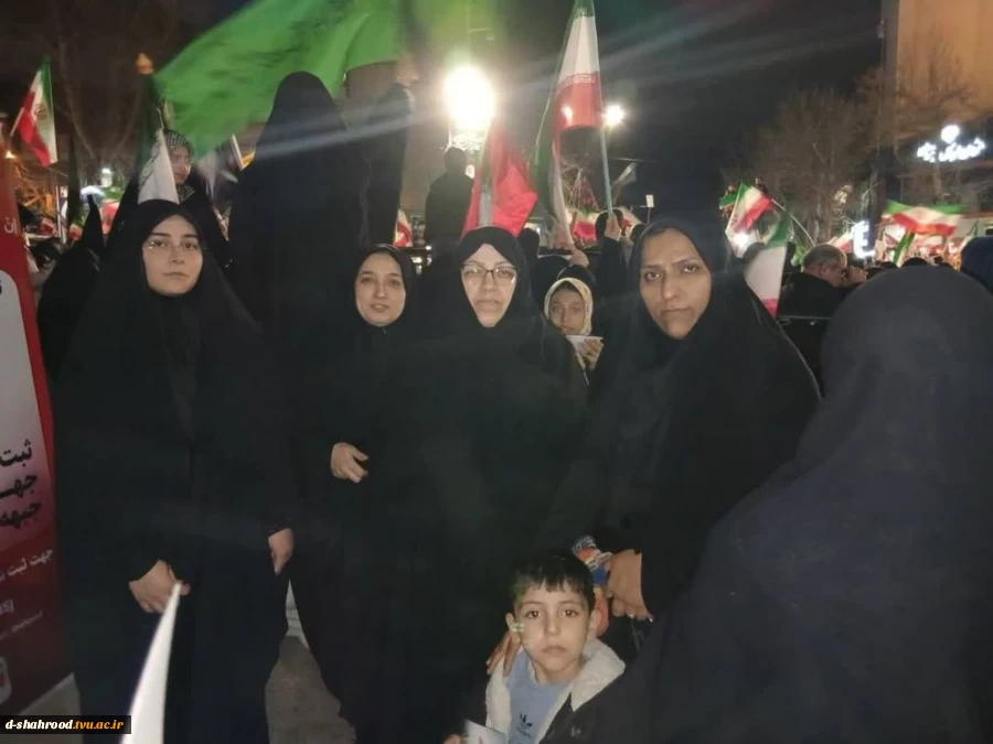 حضور دانشگاهیان دانشکده ملی مهارت دختران شاهرود در مراسم عزاداری شهادت حضرت آیت‌الله امام خامنه‌ای (ره)
 2