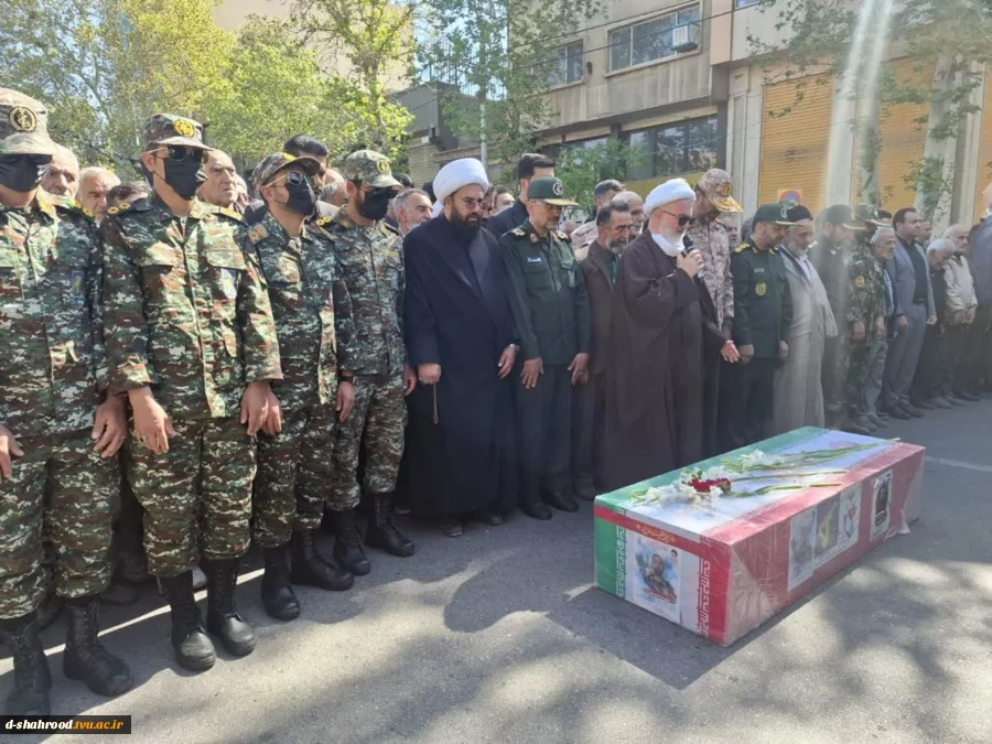 تشییع پیکر شهید سید محمد مهدی عرب 4