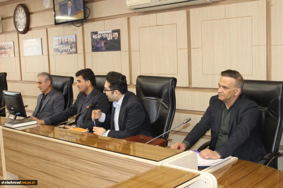 دیدار رئیس دانشگاه مملی مهارت استان سمنان با اعضای شورای اسلامی شهر شاهرودو تاکید بر ضرورت توسعه مهارت اموزی در دانشکده دختران 4