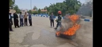  برگزاری دوره آموزشی ایمنی در برابر حوادث با همکاری سازمان آتش‌نشانی شهرستان شاهرود در دانشکده ملی مهارت دختران  دوره آموزشی ایمنی در برابر حوادث با همکاری سازمان آتش‌نشانی شهرستان شاهرود و با حضور دکتر مریم علی ئی رئیس دانشکده ملی مهارت دختران، جمعی از ک