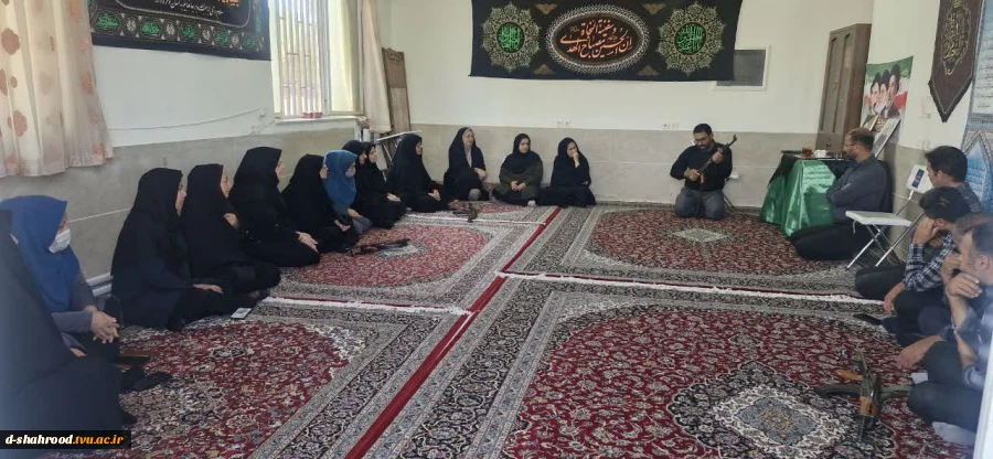  برگزاری نخستین جلسه آموزش سلاح ویژه کارکنان دانشکده ملی مهارت دختران شاهرود  نخستین جلسه آموزش سلاح ویژه کارکنان دانشکده ملی مهارت دختران شاهرود با همکاری بسیج ادارات شهرستان شاهرود و به همت پایگاه مقاومت بسیج کارمندان کوثر، با حضور دکتر علی‌یی، رئیس دان