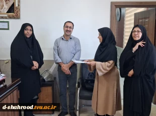  تجلیل از مسئول فناوری اطلاعات آموزشکده ملی مهارت دختران شاهرود به مناسبت روز فناوری اطلاعات  همزمان با فرارسیدن ۲۲ تیرماه، روز فناوری اطلاعات، رئیس و معاونین آموزشکده ملی مهارت دختران شاهرود با اهدای لوح تقدیر از تلاش‌ها و خدمات ارزنده مسئول فناوری اطلاع