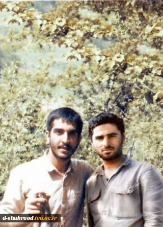 امروز سالگرد عملیات پیروزمندانه مرصاد و شکست منافقین کوردل یادی کنیم از قهرمانانِ شاهرودی در این عملیات  از عوامل اصلی احداثِ خاکریز در تنگۀ چارزبر در مقابلِ منافقین، شهید «محمود حاجی قاسمی» و شهید «رضا نادری» از شاهرود بوند.