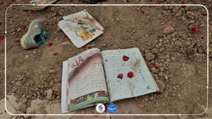 فضاسازی یادمان ۱۶۸# دانش آموز مدرسه شجره طیبه میناب در محیط دانشکده 


 2
